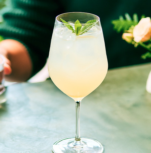 Moxies_Pineapple-Express_525x533.jpg